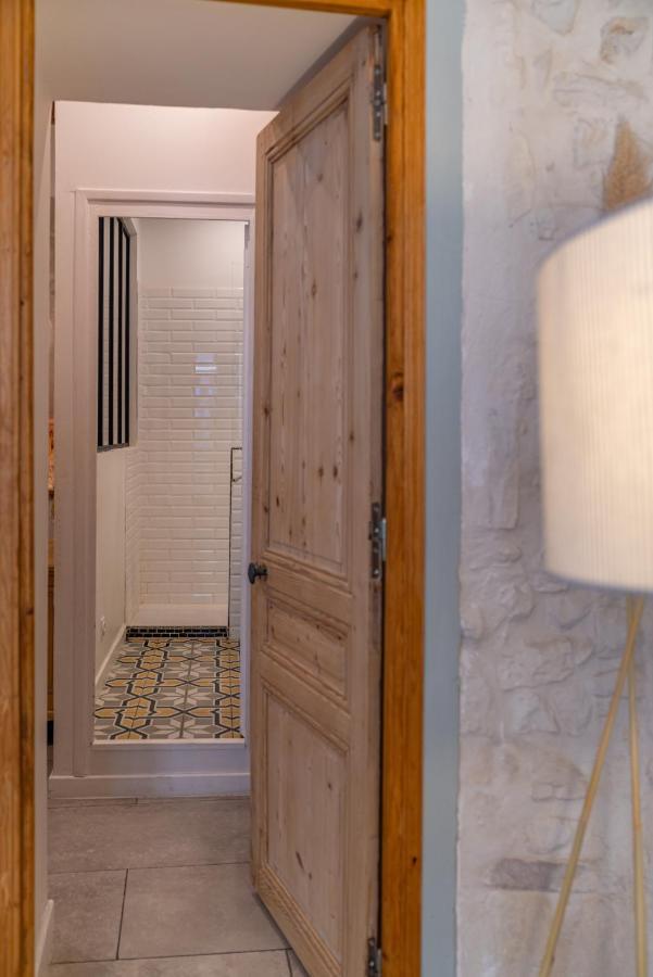 L'Elegance De La Pierre Au Pied De La Maison Carree - Une Nuit A Nîmes Exterior foto